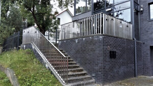 Stainless steel outdoor balustrade