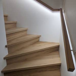 Oak steps with steps