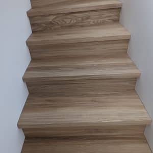 Oak steps with steps