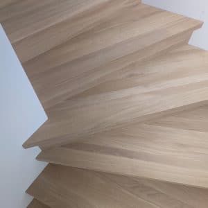 Oak steps with steps