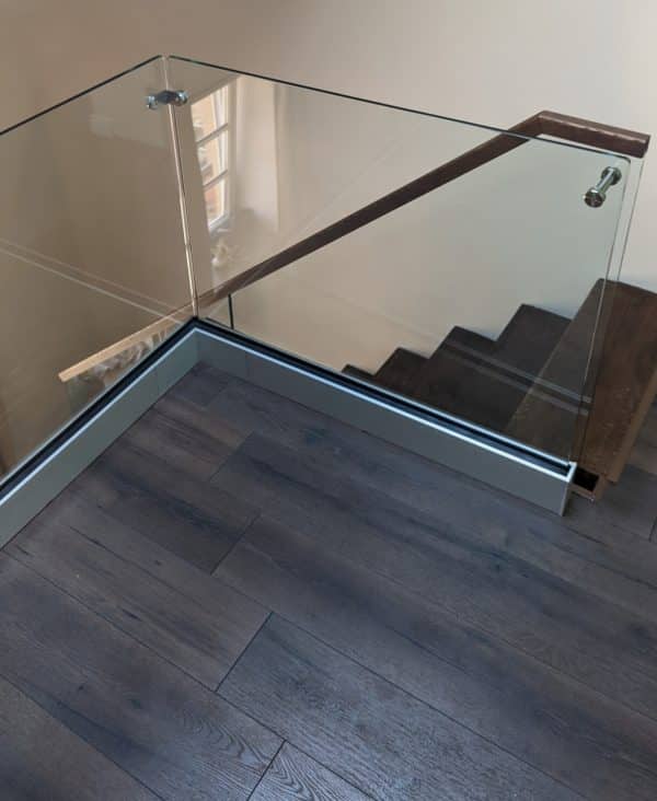 Q-railing glass profile