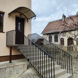 Square railings at the house