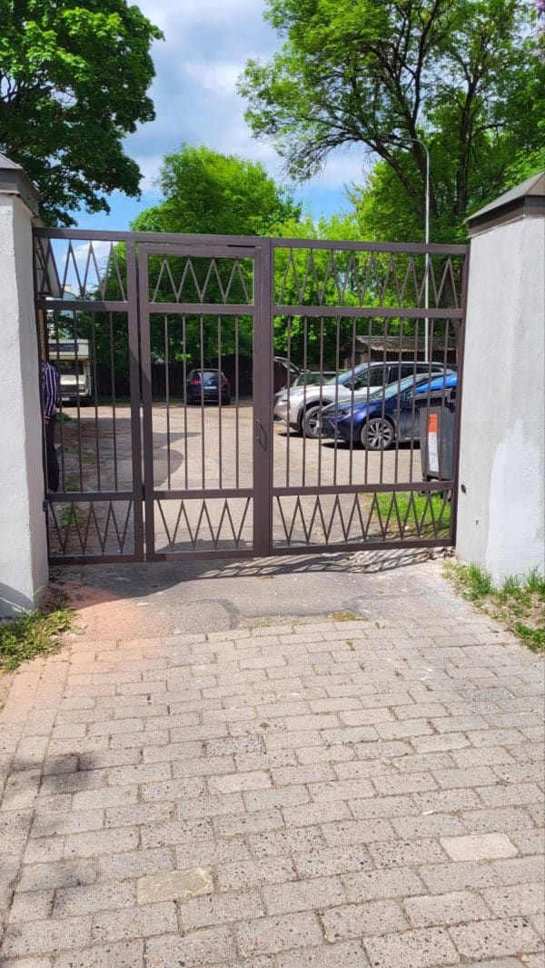 Metal exterior gates